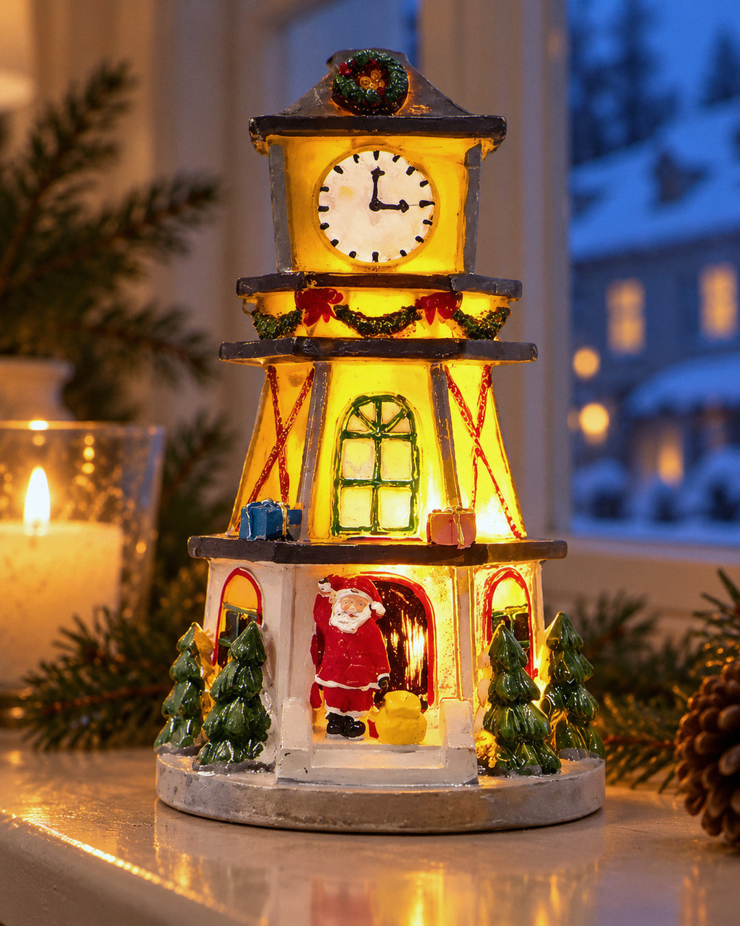 Leuchtendes Weihnachtsdorf: beleuchtetes Fenster aus der Nähe